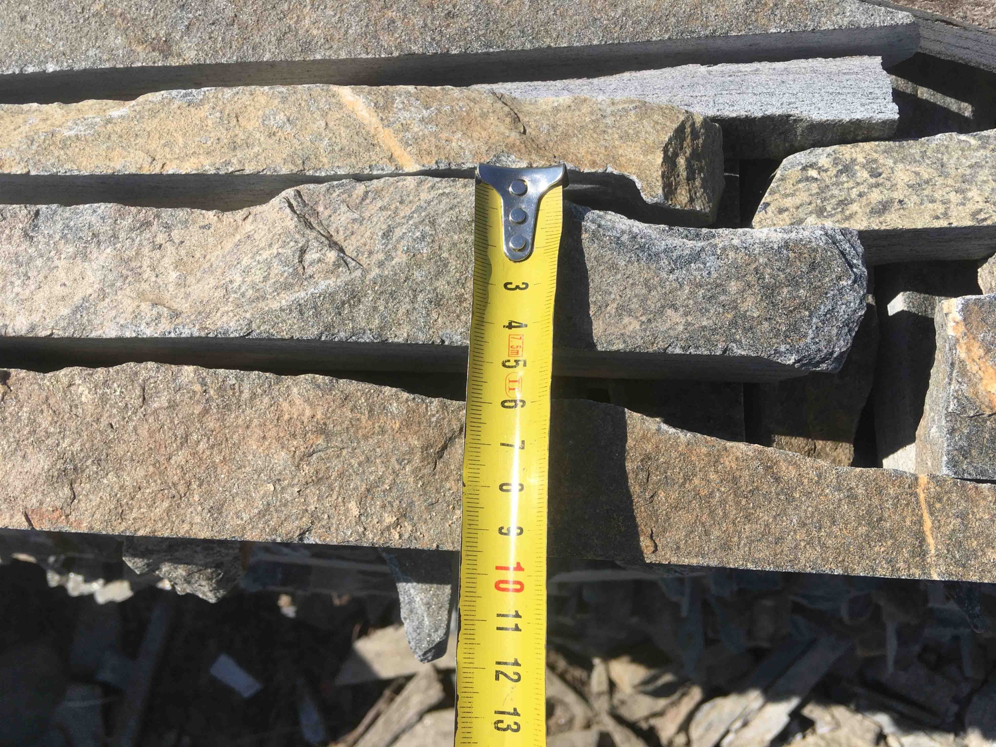 Горбушка златолит мультиколор для облицовки купить в Павловском Посаде