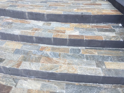 Плитка из Златолита Уральского для лестницы купить в Павловском Посаде