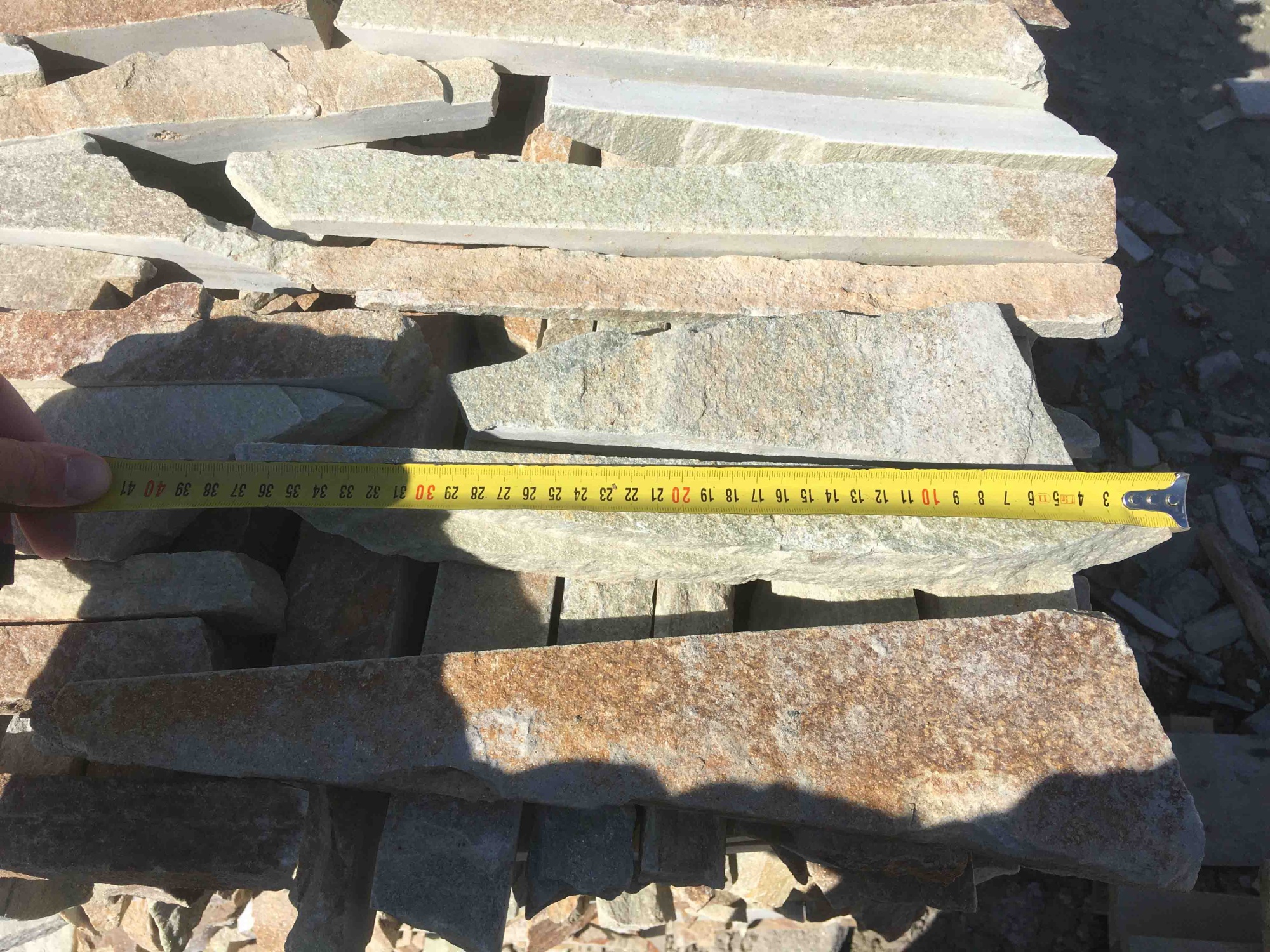 Горбушка златолит золотистый для облицовки купить в Павловском Посаде