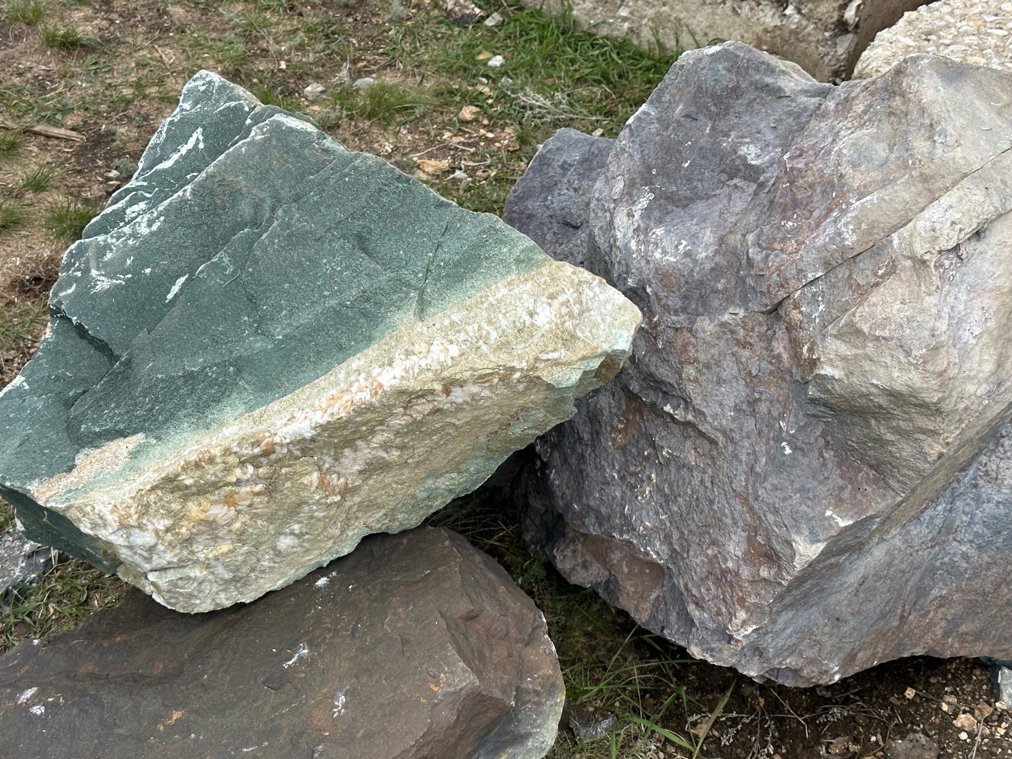 Камни для ландшафтного дизайна зелёные 10-60 килограмм купить в Павловском Посаде