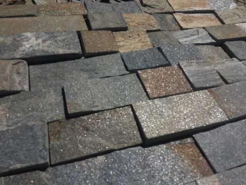 Плитка пилёная златолит Уральский для цоколя, отмостки купить в Павловском Посаде