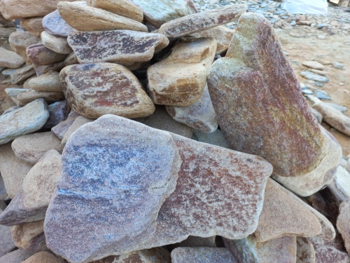 Златолит жёлтый, жёлто-зелёный глыбки и валуны для ланшафтного дизайна купить в Павловском Посаде