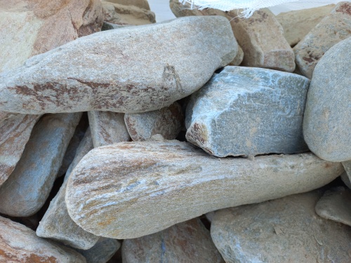 Златолит жёлтый, жёлто-зелёный глыбки и валуны для ланшафтного дизайна купить в Павловском Посаде