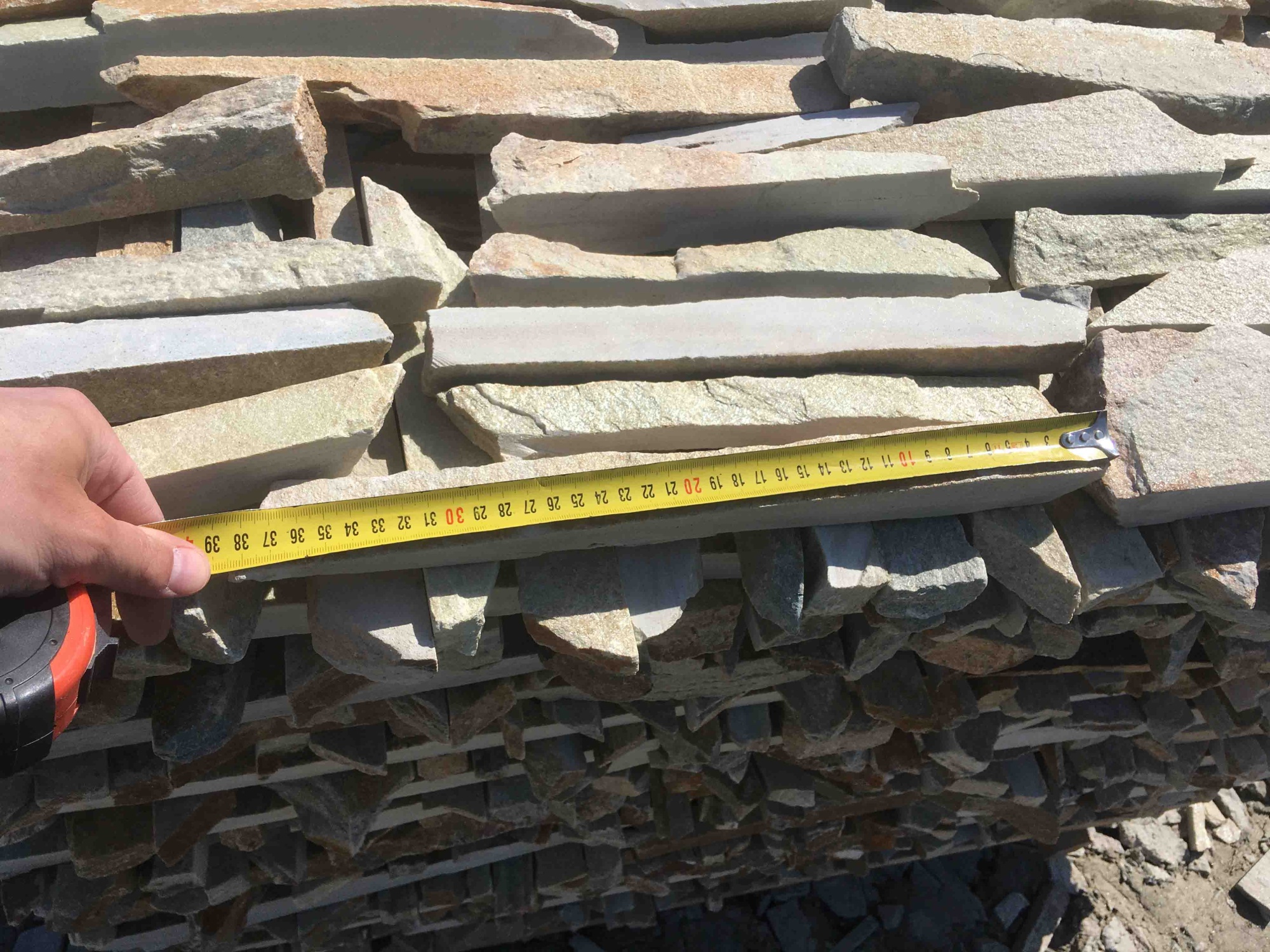 Горбушка златолит золотистый для облицовки купить в Павловском Посаде