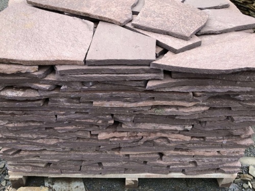 Плитняк лемезит бордовый для облицовки цоколя 20-25 мм  купить в Павловском Посаде