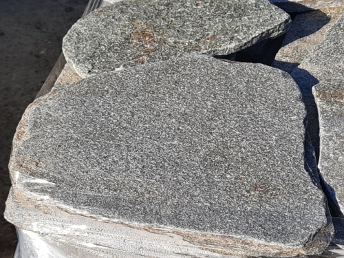 Златолит серебристый галтованный для лестниц купить в Павловском Посаде