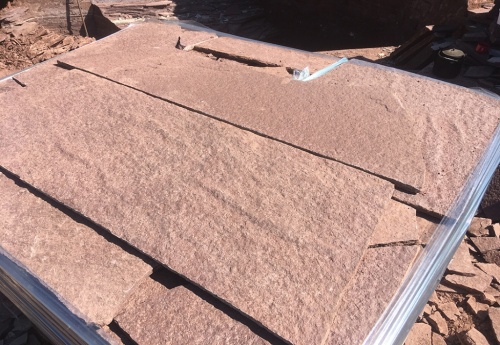 Плитняк лемезит бордовый для ступеней 20-25 мм купить в Павловском Посаде